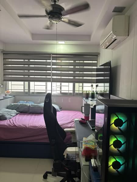 462 Hougang Avenue 10, 462 Hougang Avenue 10, 3 Bedrooms, 1,130 sqft, HDB Flat For Sale, by Julie Ng, 500185459 - Bedroom - PropertyGuru.com.sg