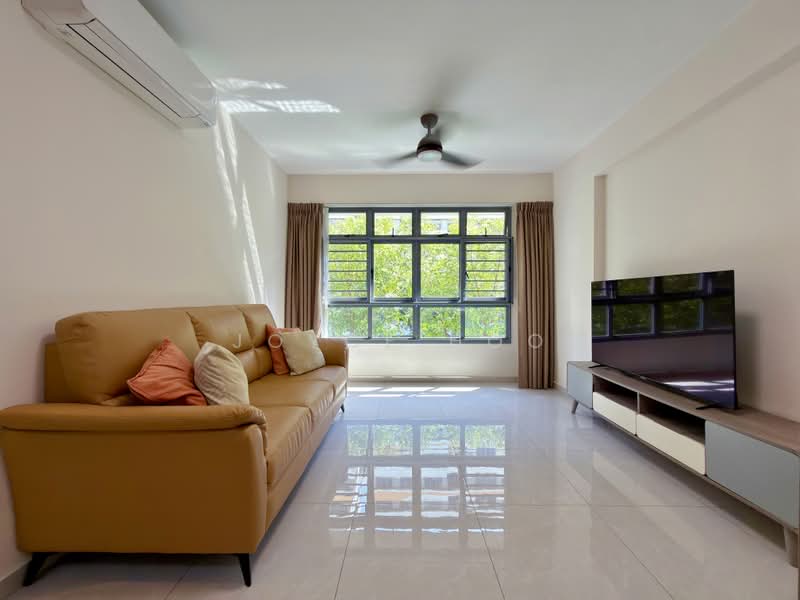 621B Tampines Street 61, 621B Tampines Street 61, 2 Bedrooms, 742 sqft, HDB Flat For Rent, by Joyce Hoo, 500185467 - Living Room - PropertyGuru.com.sg