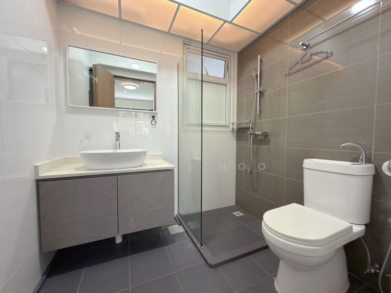 621B Tampines Street 61, 621B Tampines Street 61, 2 Bedrooms, 742 sqft, HDB Flat For Rent, by Joyce Hoo, 500185467 - Bathroom - PropertyGuru.com.sg