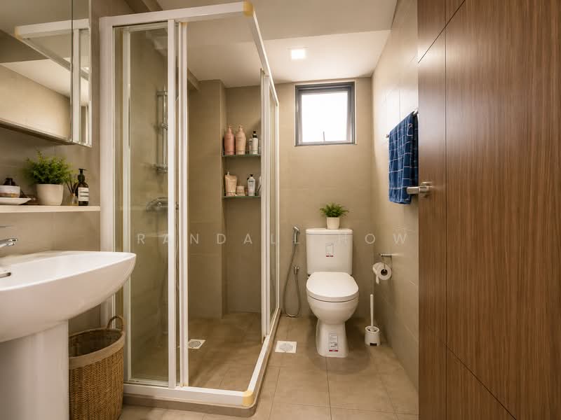 348D Yishun Avenue 11, 348D Yishun Avenue 11, 3 Bedrooms, 990 sqft, HDB Flat For Sale, by Randall How, 500185474 - Master Bathroom - PropertyGuru.com.sg