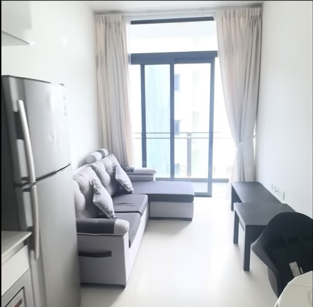 Urban Vista, 18 Tanah Merah Kechil Link, 2 Bedrooms, 603 sqft, Condominium For Rent, by Anthea Yeo 杨丽娇, 500185483 - Living Room - PropertyGuru.com.sg