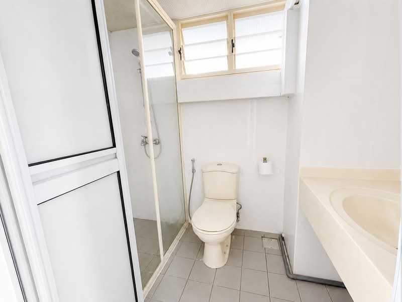 167A Punggol East, 167A Punggol East, 3 Bedrooms, 990 sqft, HDB Flat For Sale, by Shynna Neo, 500185485 - Bathroom - PropertyGuru.com.sg