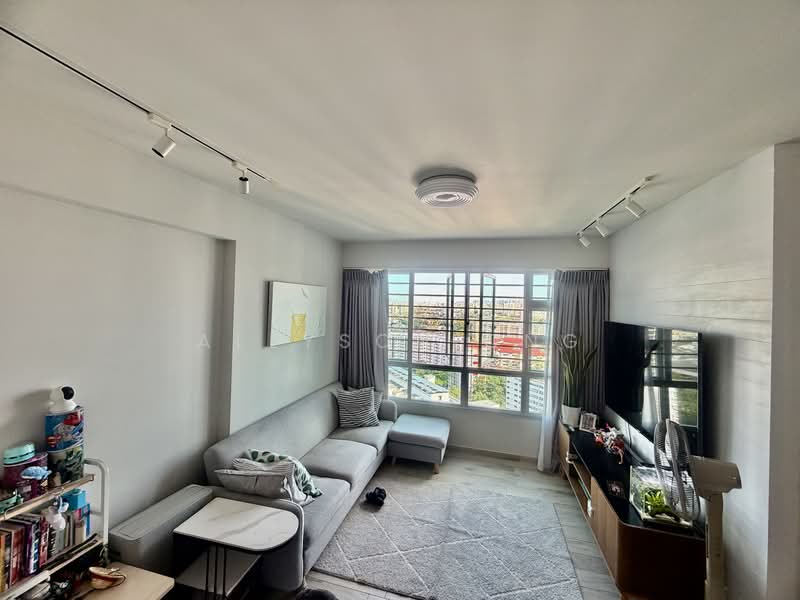 455B Teck Ghee Parkview, 455B Ang Mo Kio Street 44, 3 Bedrooms, 1,000 sqft, HDB Flat For Sale, by Allyson Ong, 500185487 - Living Room - PropertyGuru.com.sg