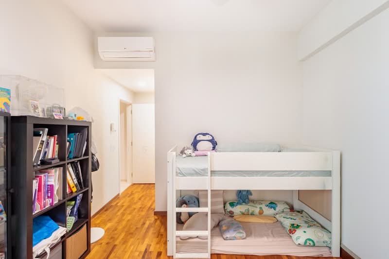 The Trevose, 56 Trevose Crescent, 4 Bedrooms, 1,894 sqft, Condominium For Sale, by Qristine Goh, 500185491 - Bedroom - PropertyGuru.com.sg
