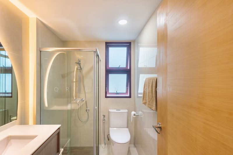 The Trevose, 56 Trevose Crescent, 4 Bedrooms, 1,894 sqft, Condominium For Sale, by Qristine Goh, 500185491 - Bathroom - PropertyGuru.com.sg