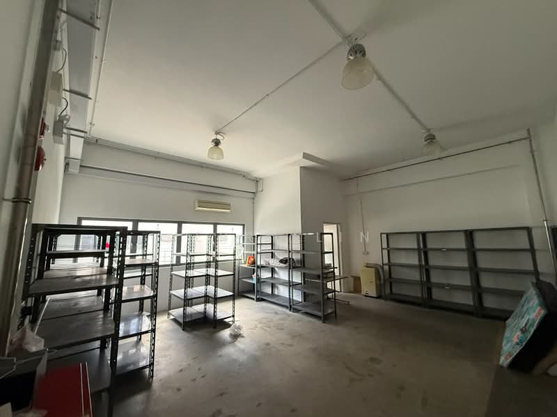West Spring, Tuas Bay Drive, 5,414 sqft, Factory / Workshop (B2) For Sale, by Jerry Lin, 500185503 - Interior - CommercialGuru.com.sg