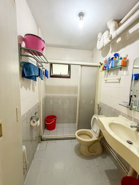 359C Admiralty Drive, 359C Admiralty Drive, 4 Bedrooms, 1,184 sqft, HDB Flat For Sale, by Derek Tan, 500185505 - Bathroom - PropertyGuru.com.sg