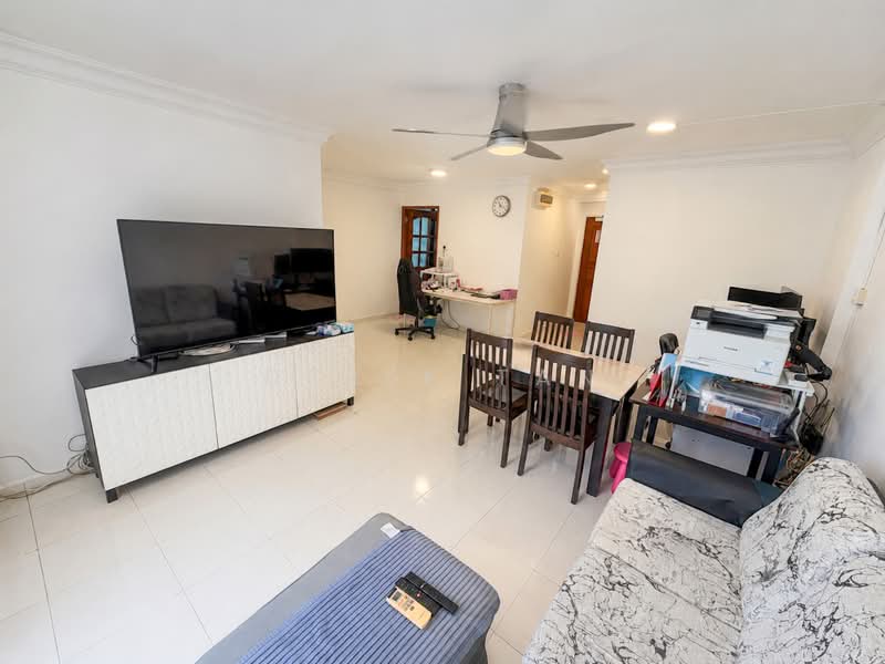 359C Admiralty Drive, 359C Admiralty Drive, 4 Bedrooms, 1,184 sqft, HDB Flat For Sale, by Derek Tan, 500185505 - Living Room - PropertyGuru.com.sg
