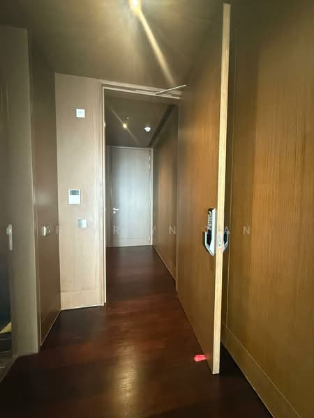 Lloyd SixtyFive, 65 Lloyd Road, 2 Bedrooms, 1,593 sqft, Condominium For Rent, by Pearlyn Tan, 500185506 - Corridor - PropertyGuru.com.sg