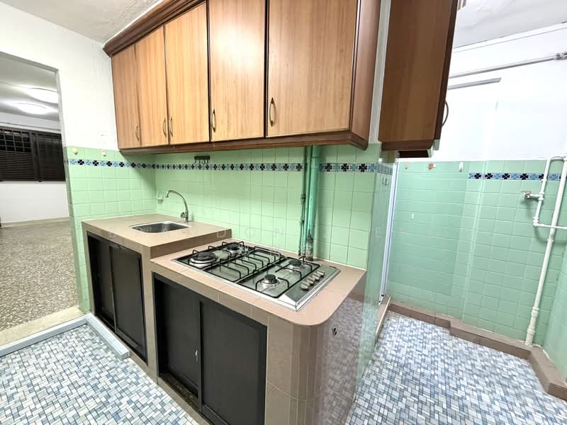 66 Lorong 4 Toa Payoh, 66 Lorong 4 Toa Payoh, 2 Bedrooms, 624 sqft, HDB Flat For Sale, by Brandon Zheng 郑祺宝, 500185507 - Kitchen - PropertyGuru.com.sg