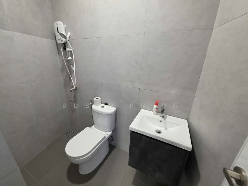 THRILLING Old World Conservation, Geylang Road, 4 Bedrooms, 2,350 sqft, Conservation House For Rent, by Susan Prior, 500185511 - Bathroom - PropertyGuru.com.sg