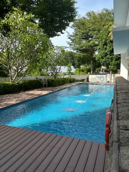Mountbatten Regency, 825 Mountbatten Road, 3 Bedrooms, 1,894 sqft, Apartment For Sale, by Chang Sheng Yu, 500185512 - Pool - PropertyGuru.com.sg
