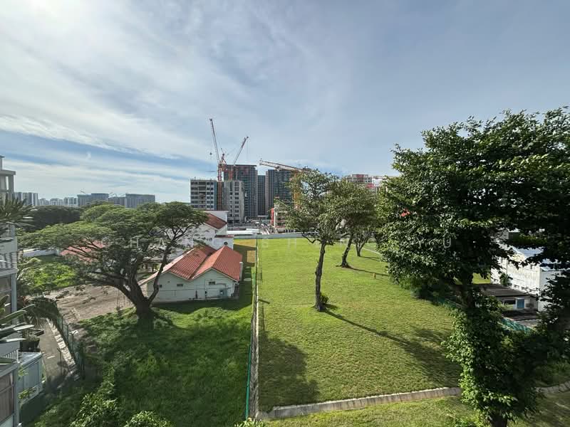 Mountbatten Regency, 825 Mountbatten Road, 3 Bedrooms, 1,894 sqft, Apartment For Sale, by Chang Sheng Yu, 500185512 - Exterior - PropertyGuru.com.sg