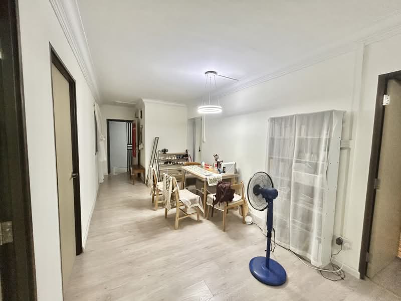 665 Woodlands Ring Road, 665 Woodlands Ring Road, 3 Bedrooms, 915 sqft, HDB Flat For Rent, by Elaine Tan, 500185514 - Living Room - PropertyGuru.com.sg
