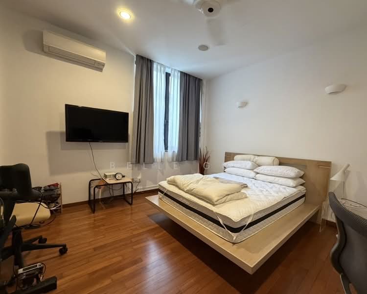 Tan Kah Kee, Coronation road, 5 Bedrooms, 5,500 sqft, Semi-Detached House For Rent, by Belle Goh, 500185522 - Bedroom - PropertyGuru.com.sg