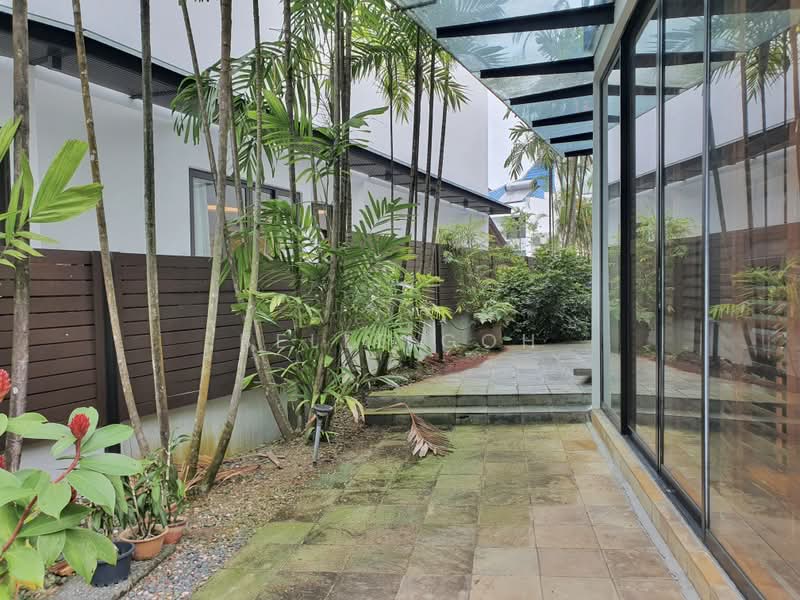 Tan Kah Kee / Duchess / Coronation, Coronation road, 5 Bedrooms, 5,500 sqft, Semi-Detached House For Rent, by Belle Goh, 500185522 - Exterior - PropertyGuru.com.sg
