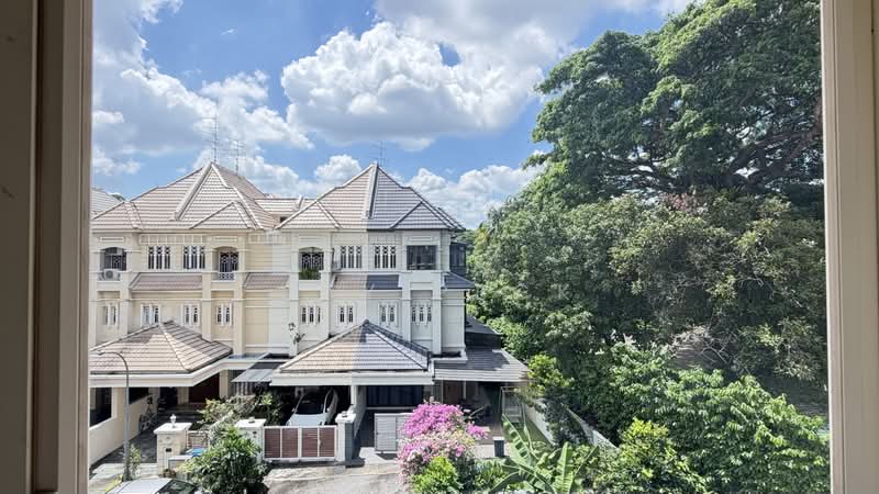 ❤️Usable porch space! ❤️ 1km to Rosyth Primary, , 5 Bedrooms, 3,700 sqft, Corner Terrace For Sale, by JAY PECK, 500185528 - Exterior - PropertyGuru.com.sg