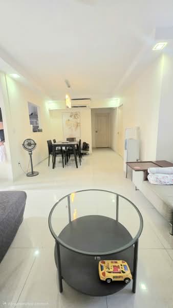 130 Rivervale Street, 130 Rivervale Street, 3 Bedrooms, 1,076 sqft, HDB Flat For Sale, by James Yeo, 500185553 - Living Room - PropertyGuru.com.sg