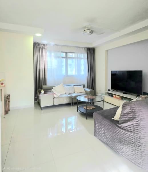 130 Rivervale Street, 130 Rivervale Street, 3 Bedrooms, 1,076 sqft, HDB Flat For Sale, by James Yeo, 500185553 - Living Room - PropertyGuru.com.sg