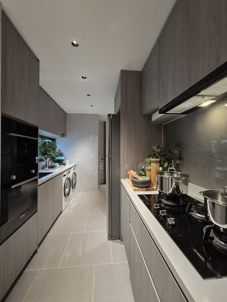 The LakeGarden Residences, , 4 Bedrooms, 2,153 sqft, Condominium For Sale, by Irene Yong, 500185561 - PropertyGuru.com.sg