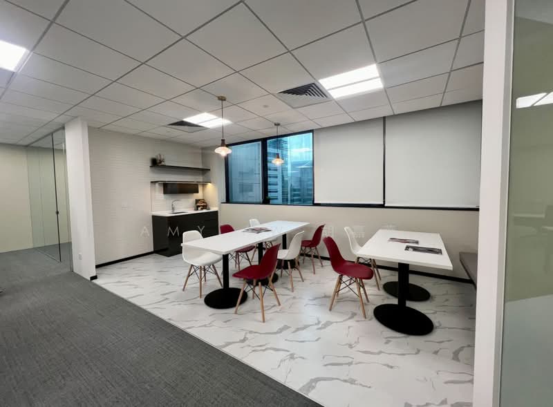 RAFFLES PLACE | Newly Fitted Office | Sheltered to MRT Station |, Raffles Place MRT, 2,002 sqft, Office For Rent, by Amy Aw 胡嘉薇, 500185575 - CommercialGuru.com.sg