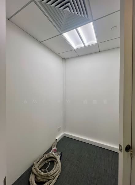 RAFFLES PLACE | Newly Fitted Office | Sheltered to MRT Station |, Raffles Place MRT, 2,002 sqft, Office For Rent, by Amy Aw 胡嘉薇, 500185575 - CommercialGuru.com.sg