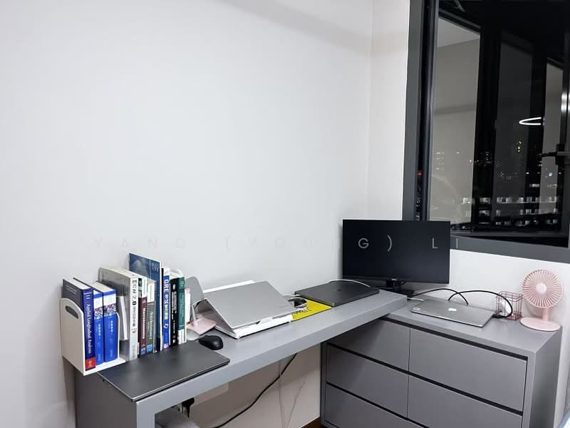 Stirling Residences, 21 Stirling Road, 2 Bedrooms, 624 sqft, Condominium For Rent, by Yang (Young) Li, 500185585 - Study - PropertyGuru.com.sg