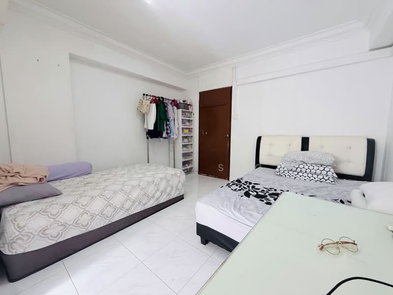 810 Woodlands Street 81, 810 Woodlands Street 81, 3 Bedrooms, 1,140 sqft, HDB Flat For Sale, by Kelly Sng, 500185586 - Master Bedroom - PropertyGuru.com.sg