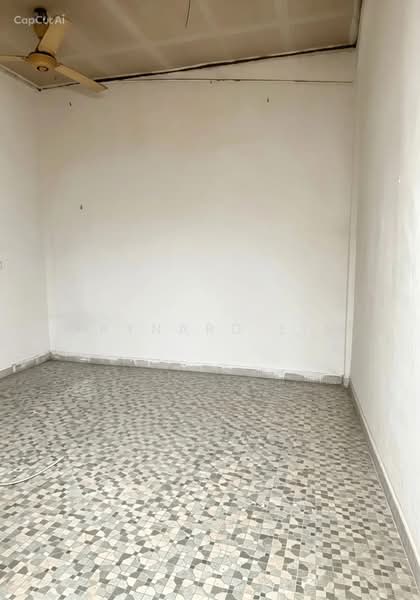 JALAN BUMBONG, , 3 Bedrooms, 2,000 sqft, Semi-Detached House For Sale, by Raynard Lim, 500185590 - Interior - PropertyGuru.com.sg