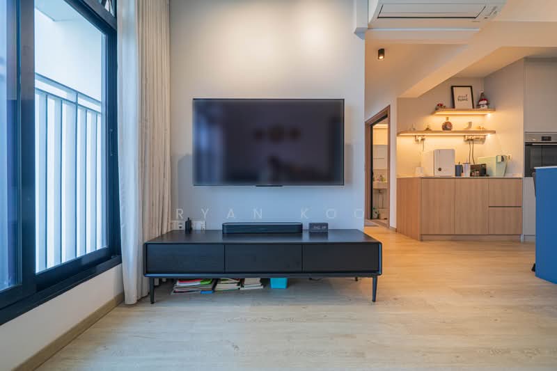 420B Northshore Drive, 420B Northshore Drive, 3 Bedrooms, 1,012 sqft, HDB Flat For Sale, by Ryan Koo, 500185598 - Living Room - PropertyGuru.com.sg
