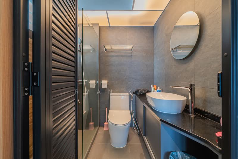 420B Northshore Drive, 420B Northshore Drive, 3 Bedrooms, 1,012 sqft, HDB Flat For Sale, by Ryan Koo, 500185598 - Bathroom - PropertyGuru.com.sg
