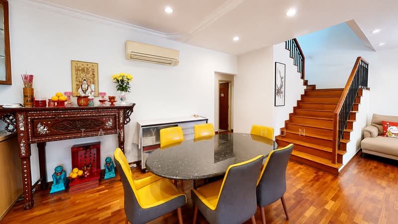 Hillcrest/Watten/Greenwood 2 Storey Inter Terrace, Hillcrest Road, 5 Bedrooms, 2,300 sqft, Terraced House For Sale, by Tan Yong Zhun, 500185601 - Dining Room - PropertyGuru.com.sg