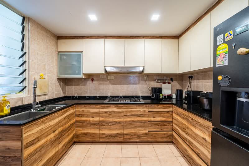 Rivervale Crest, 9 Rivervale Crescent, 3 Bedrooms, 1,216 sqft, Condominium For Sale, by Alexa Loh, 500185609 - Kitchen - PropertyGuru.com.sg