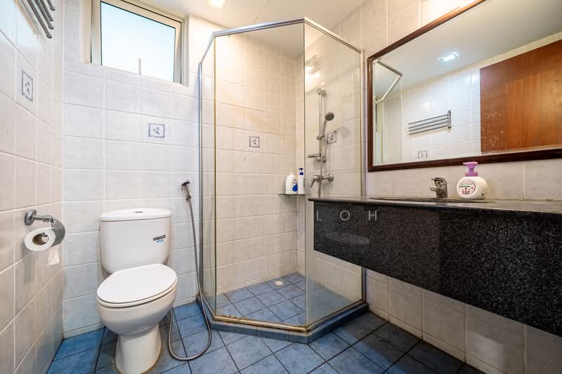 Rivervale Crest, 9 Rivervale Crescent, 3 Bedrooms, 1,216 sqft, Condominium For Sale, by Alexa Loh, 500185609 - Common Bathroom - PropertyGuru.com.sg