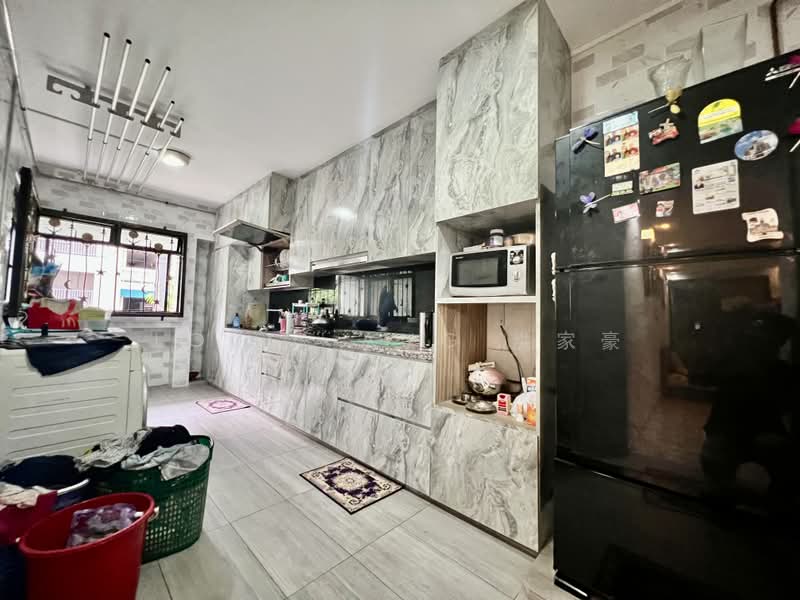 663A Jurong West Street 65, 663A Jurong West Street 65, 3 Bedrooms, 1,184 sqft, HDB Flat For Sale, by Louis Ang 洪家豪, 500185617 - Kitchen - PropertyGuru.com.sg