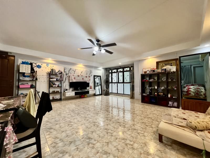 663A Jurong West Street 65, 663A Jurong West Street 65, 3 Bedrooms, 1,184 sqft, HDB Flat For Sale, by Louis Ang 洪家豪, 500185617 - Living Room - PropertyGuru.com.sg