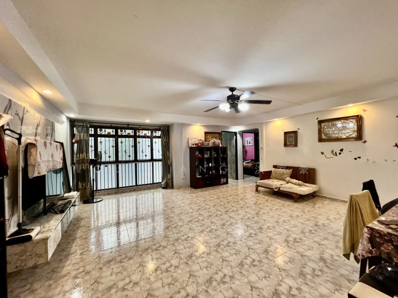 663A Jurong West Street 65, 663A Jurong West Street 65, 3 Bedrooms, 1,184 sqft, HDB Flat For Sale, by Louis Ang 洪家豪, 500185617 - Living Room - PropertyGuru.com.sg