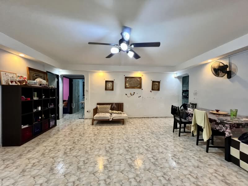 663A Jurong West Street 65, 663A Jurong West Street 65, 3 Bedrooms, 1,184 sqft, HDB Flat For Sale, by Louis Ang 洪家豪, 500185617 - Living Room - PropertyGuru.com.sg