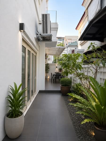 ❤️Private Pool below $3.6m! ❤️ Walk to Future MRT!, , 4 Bedrooms, 3,300 sqft, Terraced House For Sale, by JAY PECK, 500185619 - Exterior - PropertyGuru.com.sg
