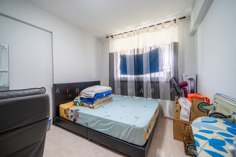 718 Yishun Street 71, 718 Yishun Street 71, 2 Bedrooms, 689 sqft, HDB Flat For Sale, by Fairoz Shariff, 500185629 - Bedroom - PropertyGuru.com.sg