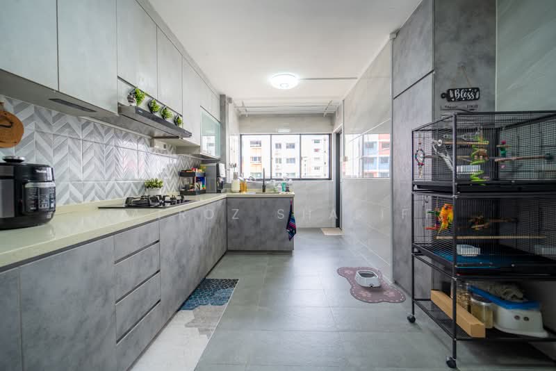 718 Yishun Street 71, 718 Yishun Street 71, 2 Bedrooms, 689 sqft, HDB Flat For Sale, by Fairoz Shariff, 500185629 - Kitchen - PropertyGuru.com.sg