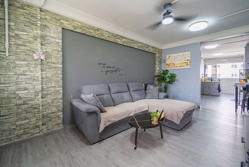 718 Yishun Street 71, 718 Yishun Street 71, 2 Bedrooms, 689 sqft, HDB Flat For Sale, by Fairoz Shariff, 500185629 - Living Room - PropertyGuru.com.sg
