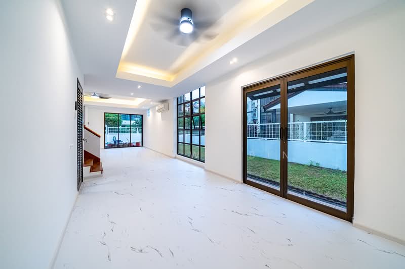 Minaret Walk, Minaret Walk, 5 Bedrooms, 2,500 sqft, Corner Terrace For Sale, by Tian Wenbin, 500185631 - Living Room - PropertyGuru.com.sg