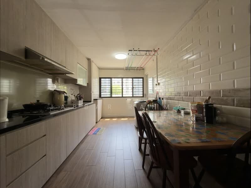 619 Bedok Reservoir Road, 619 Bedok Reservoir Road, 2 Bedrooms, 732 sqft, HDB Flat For Sale, by Jabbar Rahman, 500185632 - Kitchen - PropertyGuru.com.sg