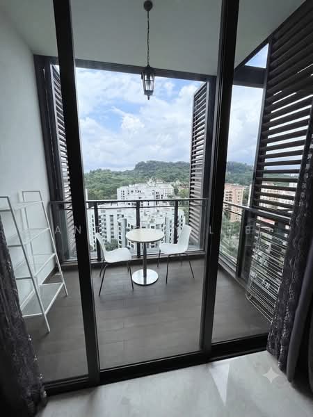The Hillier, 6 Hillview Rise, 1 Bedroom, 624 sqft, Condominium For Rent, by Anthony Lee, 500185634 - Balcony - PropertyGuru.com.sg