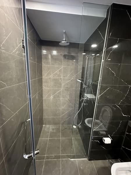 The Florence Residences, 97 Hougang Avenue 2, 2 Bedrooms, 635 sqft, Condominium For Sale, by Melvin Lum, 500185653 - Bathroom - PropertyGuru.com.sg