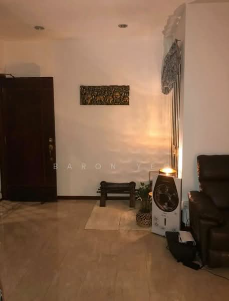 Casa Rosa, 35 Lorong Ong Lye, 3 Bedrooms, 1,550 sqft, Condominium For Sale, by Baron Yeo, 500185655 - Living Room - PropertyGuru.com.sg