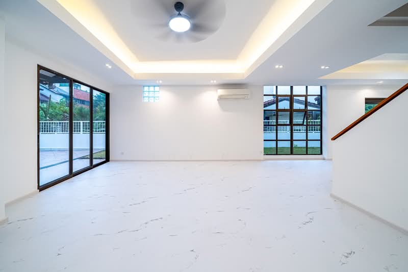 Minaret Walk, Minaret Walk, 5 Bedrooms, 2,500 sqft, Corner Terrace For Sale, by Andy Neo, 500185656 - Living Room - PropertyGuru.com.sg