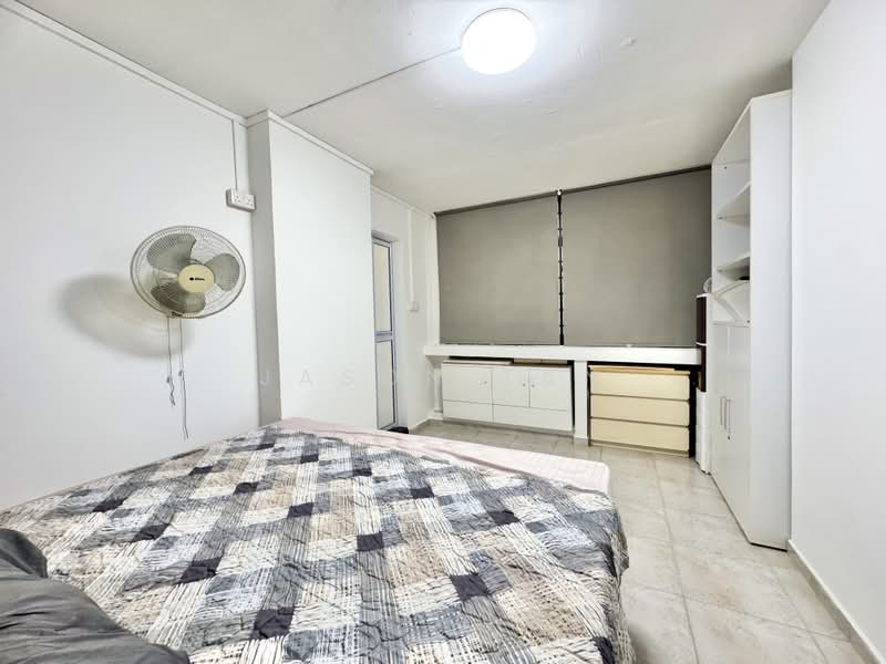 926 Hougang Street 91, 926 Hougang Street 91, 3 Bedrooms, 1,291 sqft, HDB Flat For Sale, by Jason Tan, 500185663 - Bedroom - PropertyGuru.com.sg