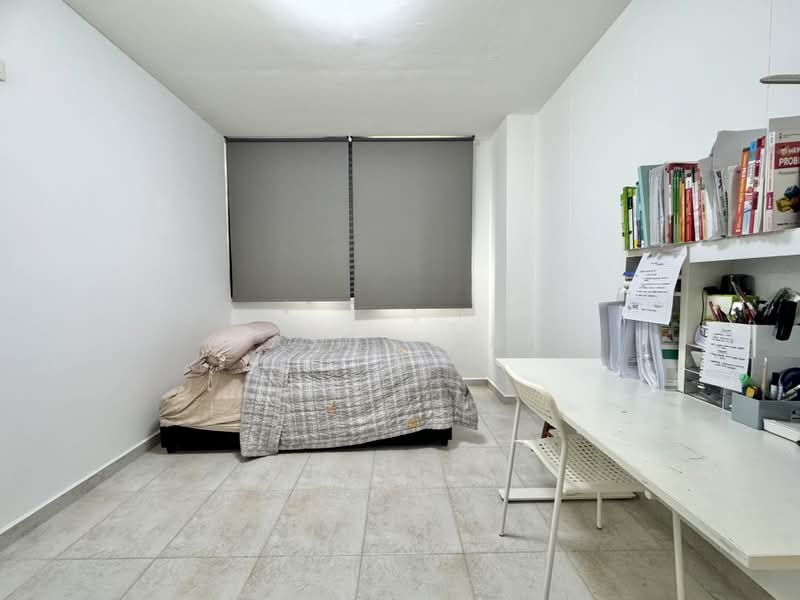 926 Hougang Street 91, 926 Hougang Street 91, 3 Bedrooms, 1,291 sqft, HDB Flat For Sale, by Jason Tan, 500185663 - Bedroom - PropertyGuru.com.sg